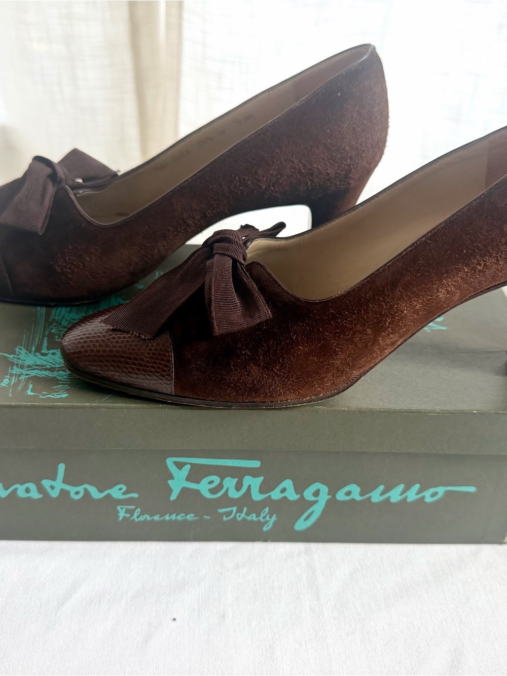 Vintage Salvatore Ferragamo Brown Suede & Leather Bow Pumps - Picture 2 of 6